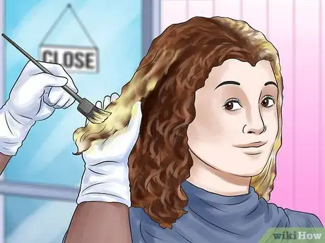 Image intitulée Repair Damaged, Curly Hair Step 15