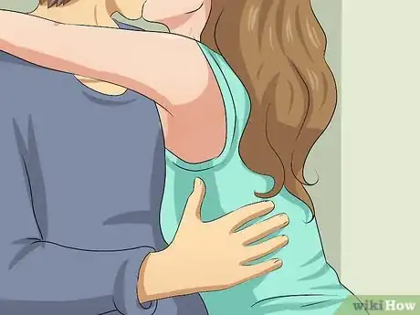 Image intitulée Have a Sensual Kiss Step 10