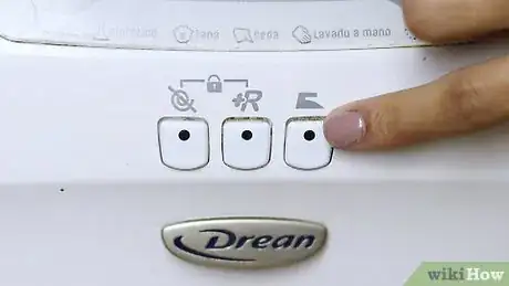 Image intitulée Use a Washing Machine Step 6
