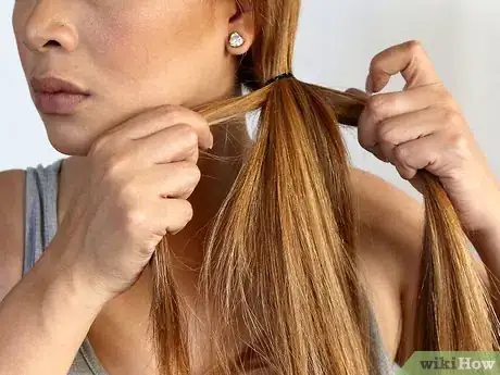 Image intitulée Do a Fish Tail Plait in Your Hair Step 20