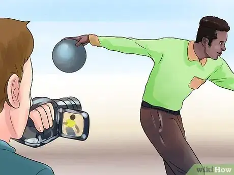 Image intitulée Spin a Bowling Ball Step 13