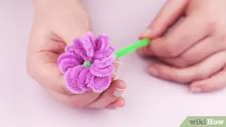 Image intitulée Make Pipe Cleaner Flowers Step 25