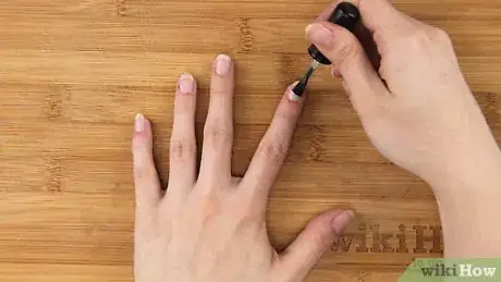 Image intitulée Do Acrylic Nails Step 7