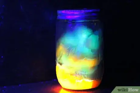 Image intitulée Make Galaxy Glow in the Dark Jars Step 29