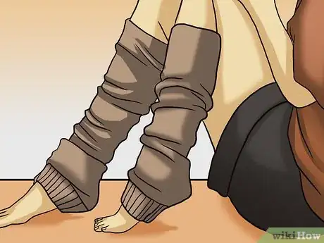 Image intitulée Wear Leg Warmers Step 1
