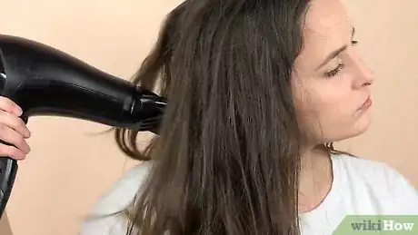 Image intitulée Straighten Your Hair Step 1