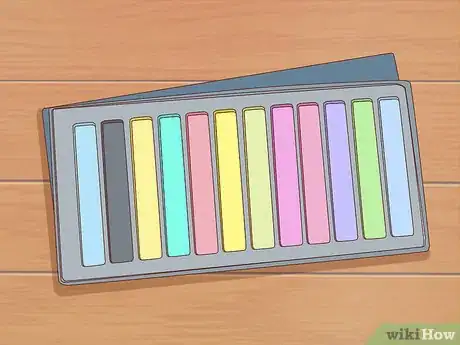 Image intitulée Chalk Dye Your Hair Step 1