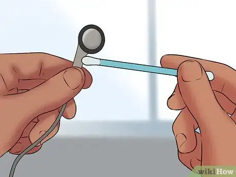 Image intitulée Clean Earbuds Step 11