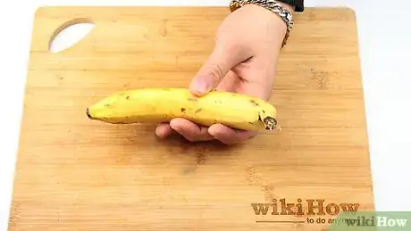 Image intitulée Peel a Banana Step 20