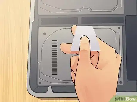 Image intitulée Remove a Macbook Pro Hard Drive Step 10