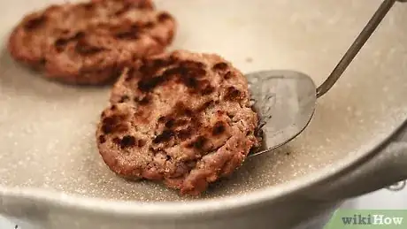 Image intitulée Cook Hamburgers on the Stove Step 10