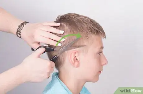 Image intitulée Cut Boys' Hair Step 11