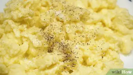 Image intitulée Make Scrambled Eggs Step 6