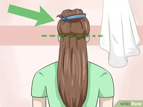Image intitulée Cut Your Own Hair Step 3