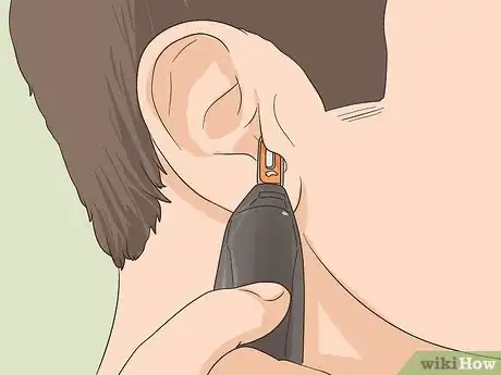 Image intitulée Remove Ear Hair Step 4