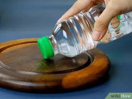 Image intitulée Open a Bottle of Water Step 2