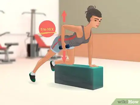 Image intitulée Work Your Back With Dumbbells Step 7