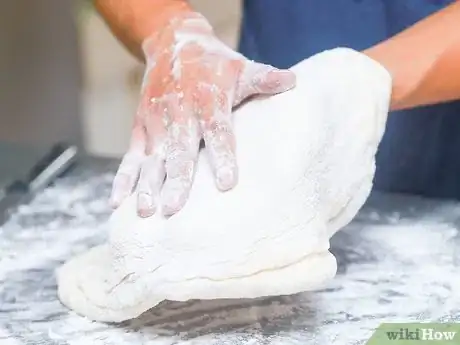 Image intitulée Toss Pizza Dough Step 14