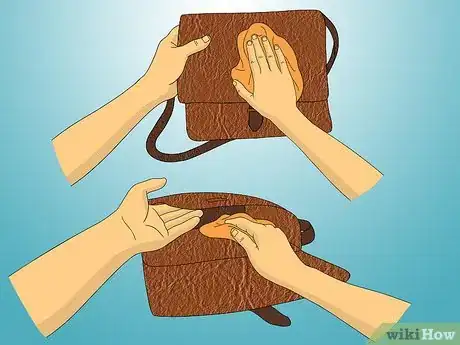 Image intitulée Remove Smell from an Old Leather Bag Step 1