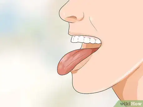 Image intitulée Clean Your Tongue Properly Step 8