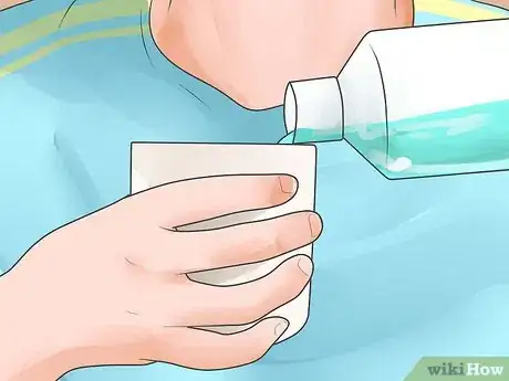 Image intitulée Use Mouthwash Properly Step 2