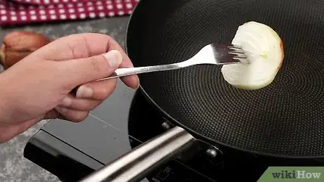 Image intitulée Peel an Onion Quickly Step 10