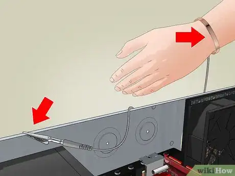 Image intitulée Ground Yourself to Avoid Destroying a Computer with Electrostatic Discharge Step 10