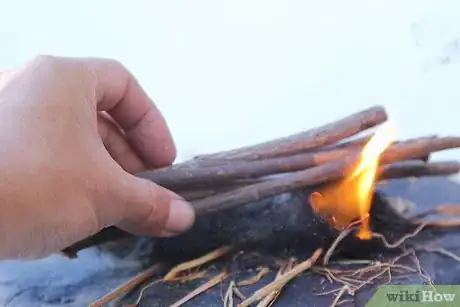 Image intitulée Make Fire Without Matches or a Lighter Step 9