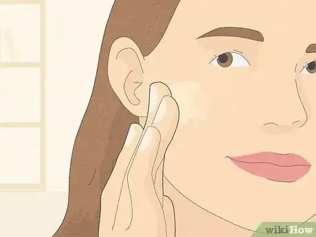 Image intitulée Use Sunscreen With Makeup Step 9