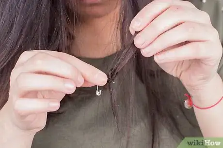 Image intitulée Prevent Hair from Knotting Step 16