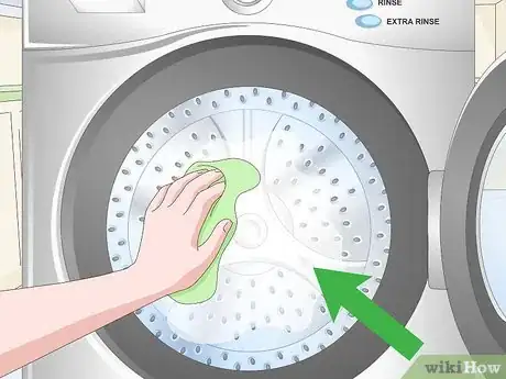 Image intitulée Clean a Smelly Washing Machine Step 4