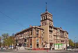 Eastern building, Kuindzhi Street 38
