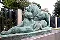 Sculpture "Lion and lioness"