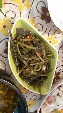 Pickled purslane stems consumed in Armenia