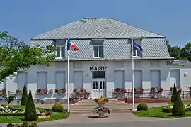 The town hall of Gouy-sous-Bellonne