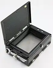 Ground glass focusing screen and hood for M-type