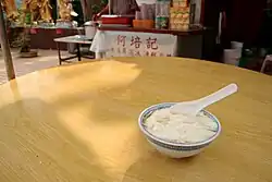 Bean curd tong sui. (dau fu fa 豆腐花)
