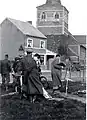 Lismonde painting in the village of Kermt, April 7, 1936 (photo by Léon van Dievoet).