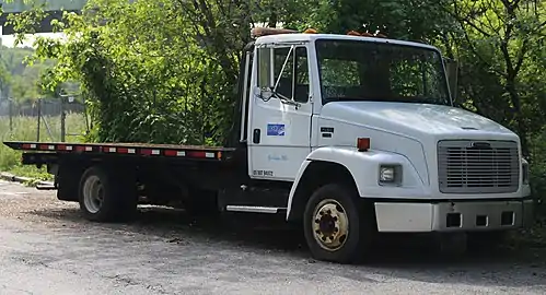 2003 Freightliner FL50 (Class 5) truck