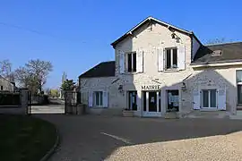The town hall of La Forêt-le-Roi