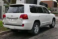 First facelift Toyota Land Cruiser Sahara (VDJ200)