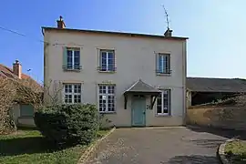 The town hall of Bois-Herpin