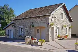 The town hall in Lantenot