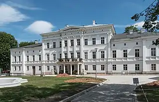 Jedlinka Palace