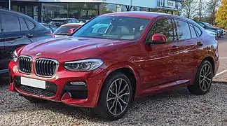 BMW X4 (F26/G02) Main article: BMW X4