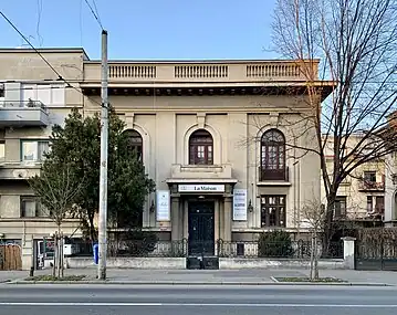 Dumitru Săvulescu House (Bulevardul Dacia no. 73), Bucharest, Romania, by Gheorghe Negoescu, 1933