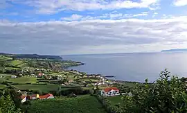 The area of Facho, overlooking the main village of Praia do Almoxarife, as seen from the escarpment of Espalamaca