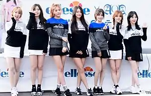 AOA in 2016.From left to right: Choa, Dohwa, Hyejeong, Seolhyun, Yuna, Jimin, Mina