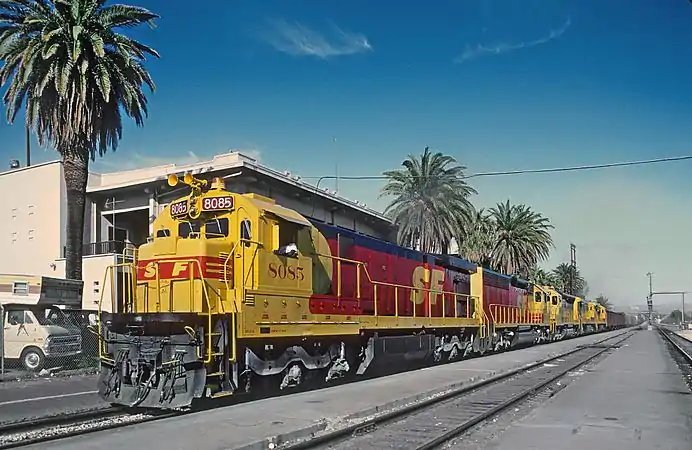 AT&SF 8085 in the Kodachrome scheme, April 1987. Note the room on the left to add SP.