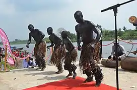 Dance performance at the Wouri banks during Ngondo